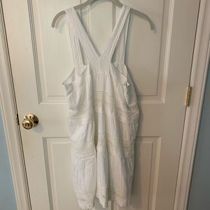 White cocktail dress with lace embroidery